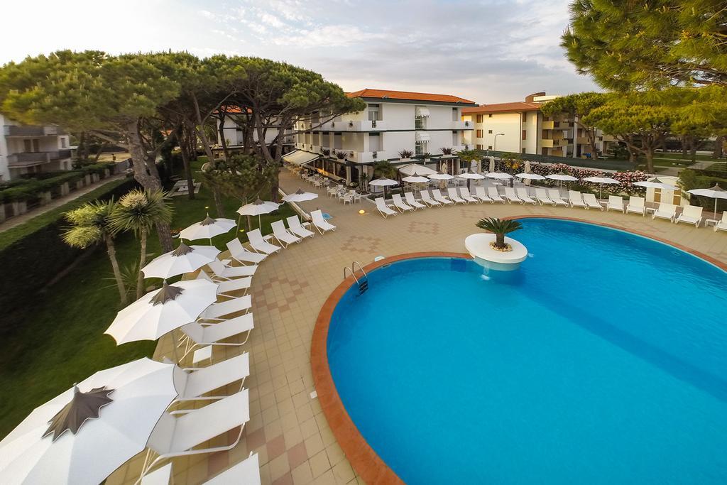 Elite Hotel 4*